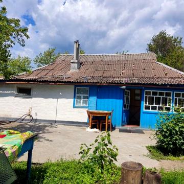 Продам цегляний будинок