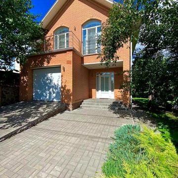 Оренда сучасного будинку на Печерську. 230 м.кв.3 спальні.