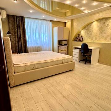 Продаж 2к Квартира Добровольчих Батальйонів вулиця