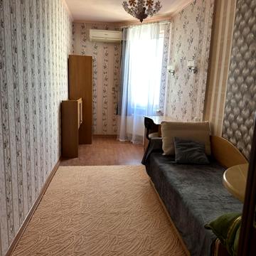 Середньофонтанська вул., 19б