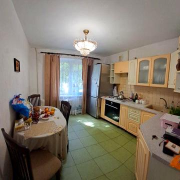 Продам трёх комнатную кв. в г. Самар ( Новомосковск)