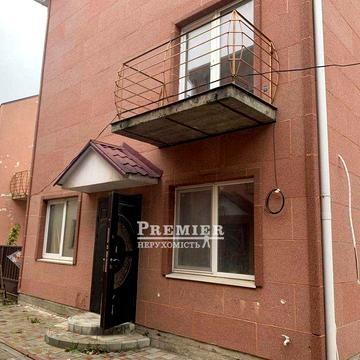 3-поверховий будинок 128 кв.м зі своєю зоною відпочинку.
