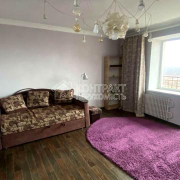 Академіка Курчатова просп., 28