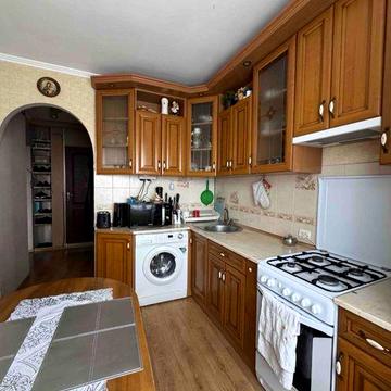 Продаж 2-кімнатної квартири — Легоцького