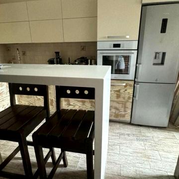 Новоолександрівська вул., 54