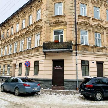 Таманська, 4