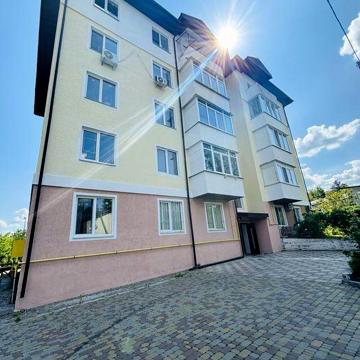 Дворівнева квартира по вул. Мечнікова з чистовою обробкою
