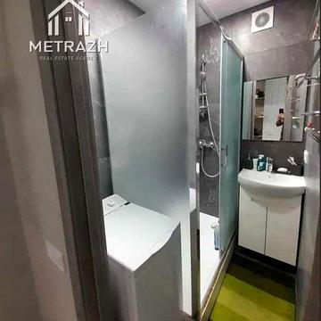 Продам 2 к. квартиру Гагарина Аэрокосмический метро Спортивная ремонт