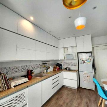 Продам 2 кімнатну кв-ру в ЖК Кадорр на вул. Сахарова !