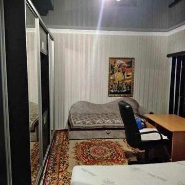 Продам 1 ком в районе Одесской. Зерновой пер., дом 5