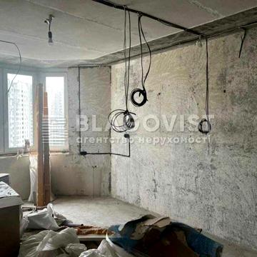 Продаж квартири Гмирі 4
