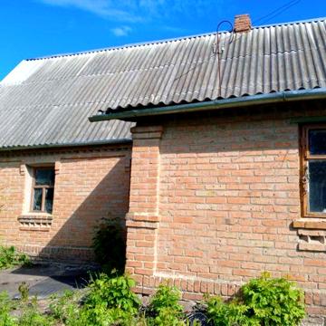Продам будинок 97м. Хажин.. Перша лінія від траси.