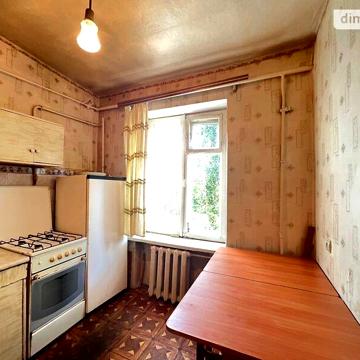 Продаж 1к Квартира Олексія Поради вулиця