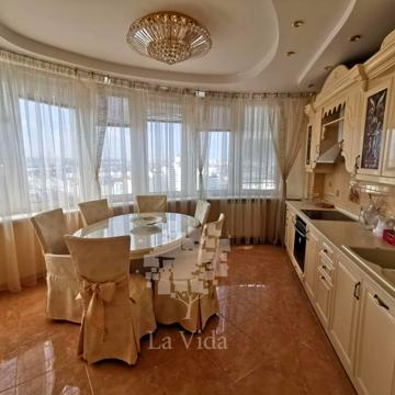 Левка Лукяненка вул. (Маршала Тимошенка), 21к2
