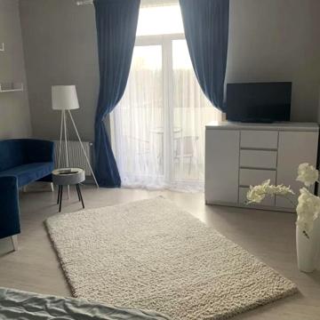 Фріца Гленца вул., 14