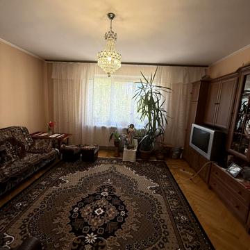 Івана Величковського вул., 10