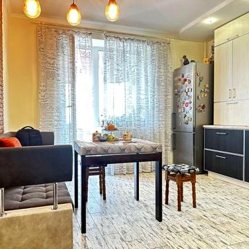 Продам 1 комн квартиру, Стрелецкая набережная. Автономка. Ремонт.