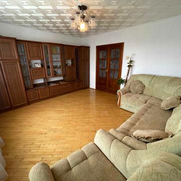 Продам 3 кімнатну квартиру 72 кв.м. м. Новояворівськ!