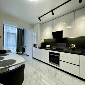 Продам простору 2кім з ремонтом,вул.Височана ЖК Містечко Центральне