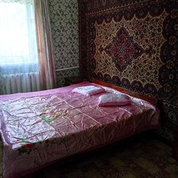 Здається частина будинку по Салтівському шосе (перехрестя Льва Ландау)