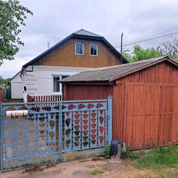 Продається частина будинку.