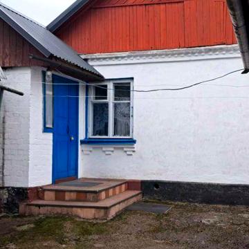 Продається частина будинку.