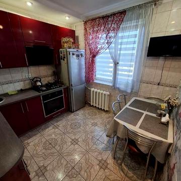 Продаж 2х.кв 10 мкр
