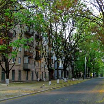 2-к кв. вул. Літературна б. 5 Наукова Держпром Університет