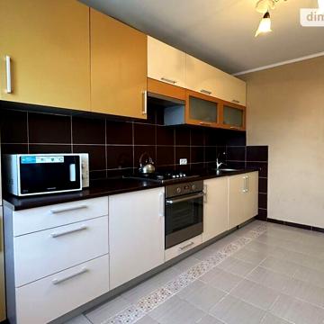 Довгострокова оренда 1к Квартира Лисенка вулиця