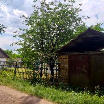 Будинок в Київській області.Можливий обмін на авто .