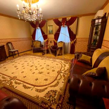 3 кімнатна 95 м.кв. Поділ вул Введенська 5