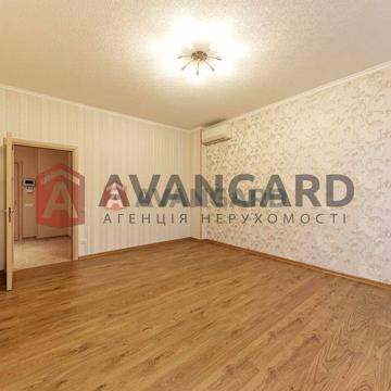 Продаж 2к. квартири 89м2 в ЖК Новопечерські Липки, гарна ціна ЖК Новопечерські Липки