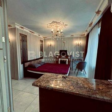 Печерськ! 1-кімнатна на Маккейна, 30.6 м² — Pecherskyi District