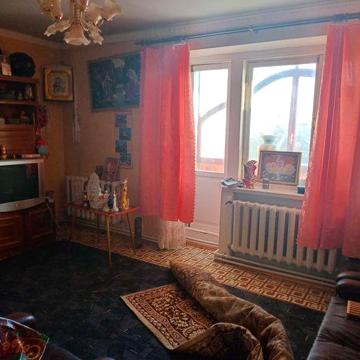 Трикімнатну на  Гастелло 26,Автономне опалення.Лоджия.