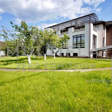 Вишеньки, Золоче Прованс. 450м², корт, сауна, басейн, 13 сот. Без %