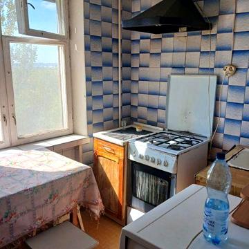 Здається 1 кімнатна квартира на Космосі