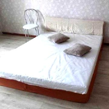 Метро “Лук’янівська” - 9хв. пішки, м. “КПІ” - 15хв., Коперника 16Б