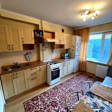 Мануйлівський просп. (Воронцова), 77