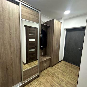 Двух кімнатна квартира. Центр міста Яремче