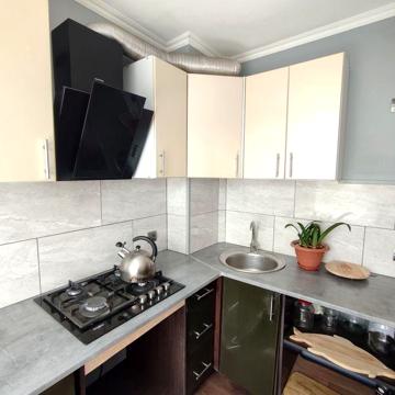 Продаж - 2-кімн квартира в смт Черкаському