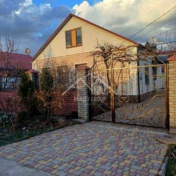 Продаж  комфортного будинку в Радушному з меблями та технікою.