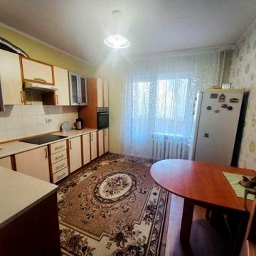 Продаж 3-х  квартири по вул. Олевська буд.7, 97,3 м.кв