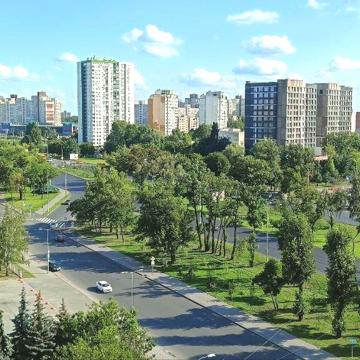 Композитора Лятошинського вул., 2