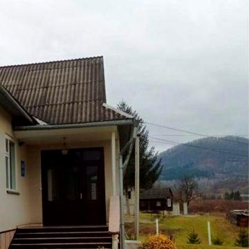 Будинок в Карпатах