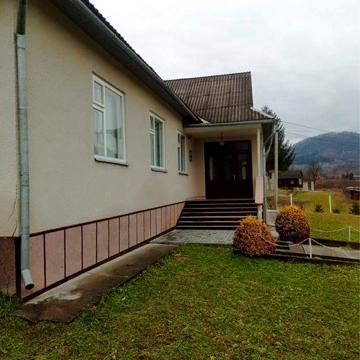 Будинок в Карпатах