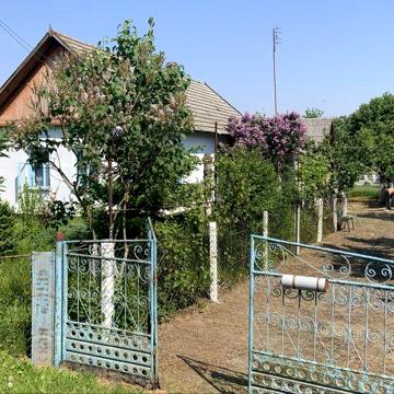 Продажа будинку з великою територією