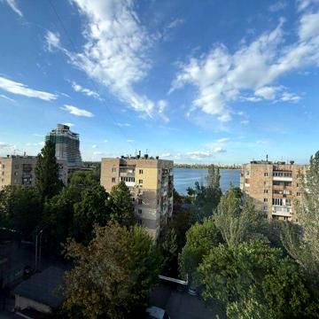 Сдам 2 ком квартиру. Ярослава Мудрого (Ленинградская) . Центр.