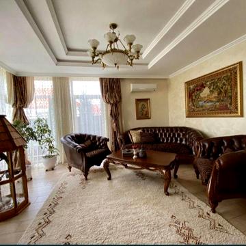 Продам шикарный дом в лесу возле реки