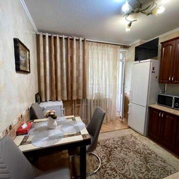 2-к.кв.м.Мінська,Оболонь новобуд вул.Макіївська,8 диз.євро,80м2