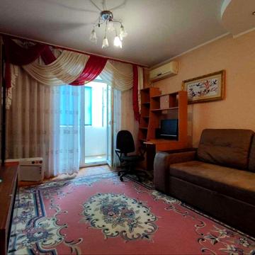 2-х кімн центр 95 квартал вул. Героїв АТО, меблі, техніка